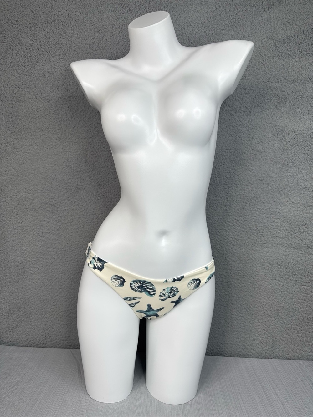 O'Neill Saltwater Essentials Blue Lagoon Full Bottoms women’s Med NWOT - Picture 3 of 13